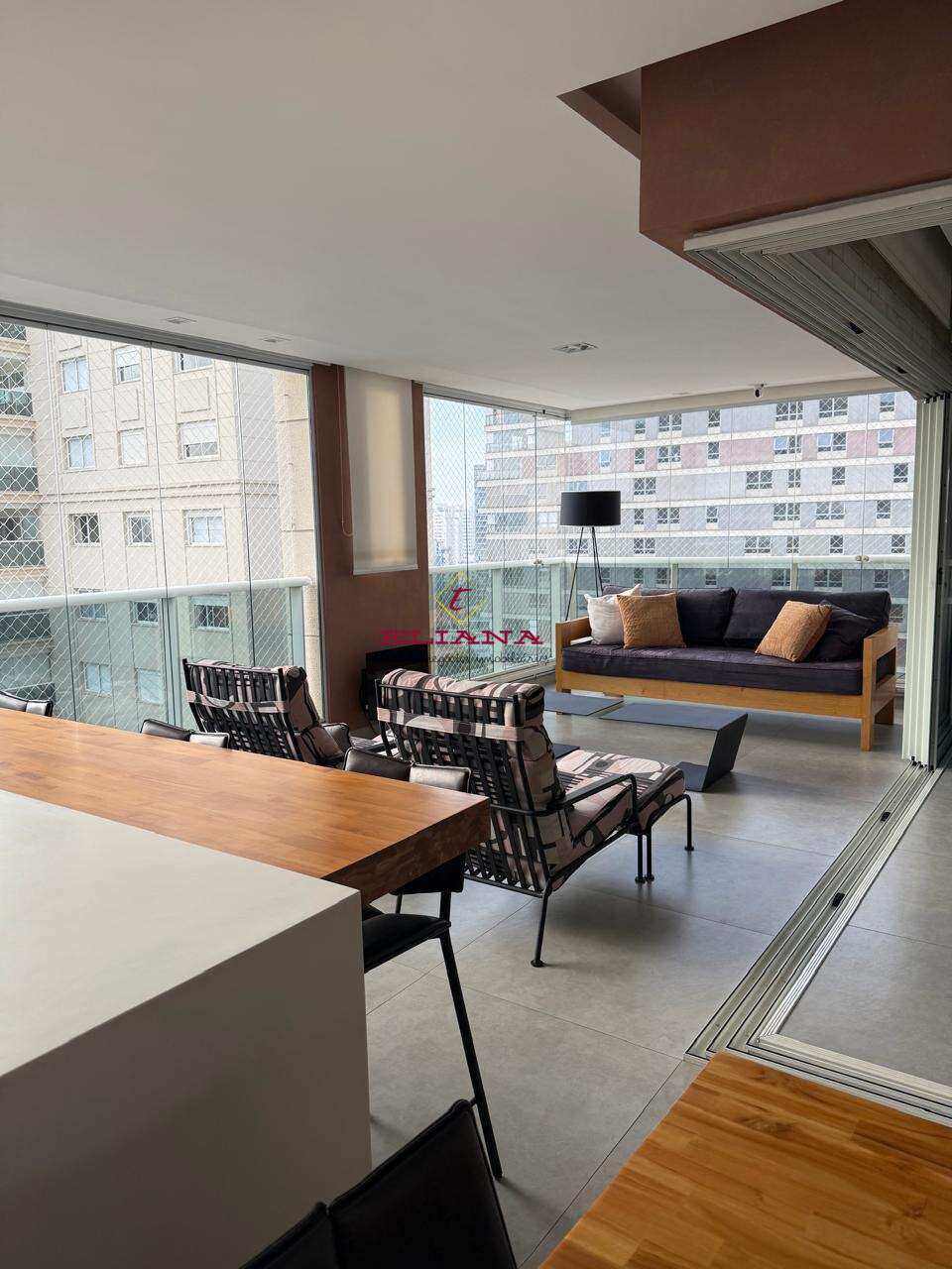 Apartamento para alugar em São Paulo, Vila Nova Conceição, com 3 quartos, 235m² - Maria (ELIANA)